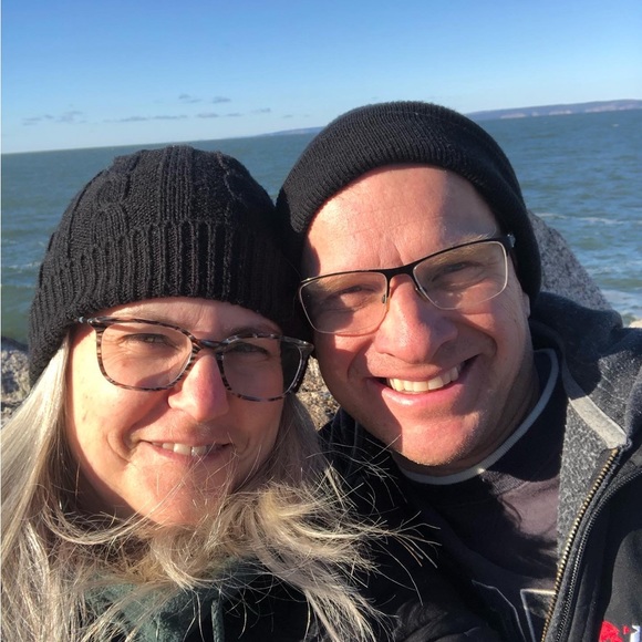 Meet your Posher, Deb - Picture 4 of 7